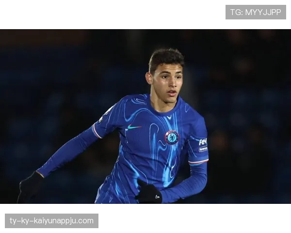 切尔西防线在高位压迫下是否频繁暴露身后空间，稳定性面临考验