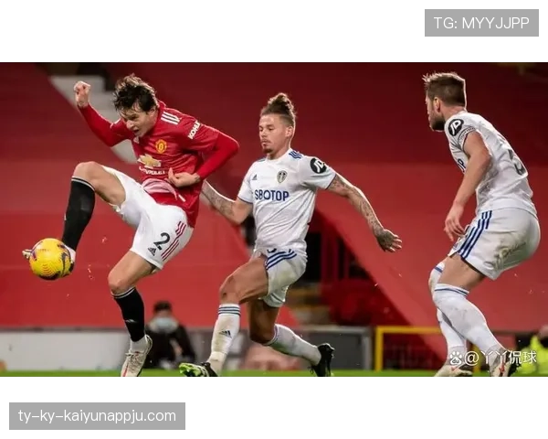 曼联进攻组织混乱问题持续发酵，对球队近期战绩造成直接影响